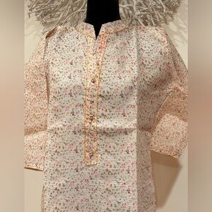 Floral Embroidered Tunic Top